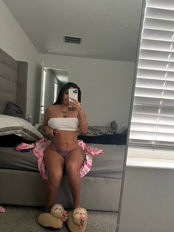 Full leaked Valentina paola private onlyfans photo