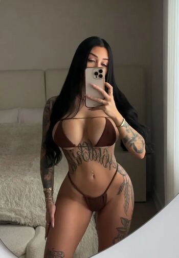 Full leaked Valerie cossette private onlyfans photo