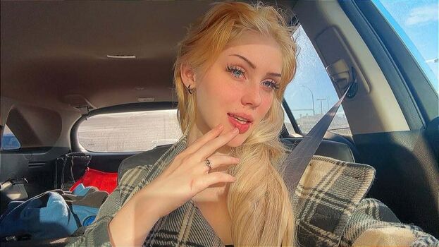 Full leaked Valiantfx private onlyfans photo