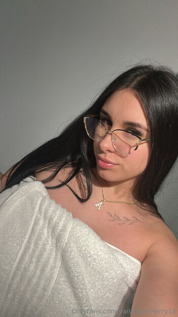 Full leaked Vanessa cherry private onlyfans photo