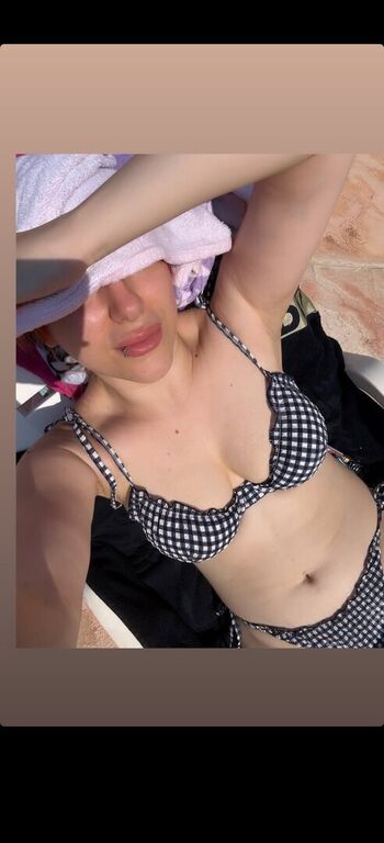 Full leaked Vibezgizem private onlyfans photo