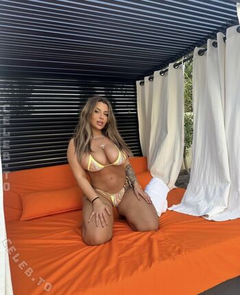 Full leaked Whitechoccolat private onlyfans photo