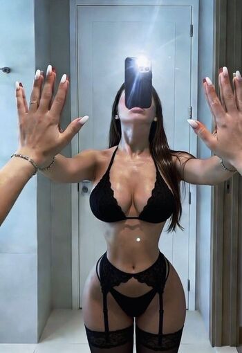 Full leaked Liora vane/ private onlyfans photo