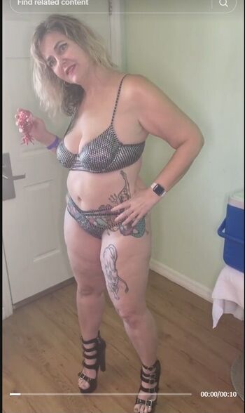 Full leaked Chivettes / private onlyfans photo