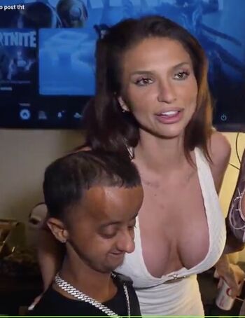 Full leaked Apoorva bhalla/ private onlyfans photo