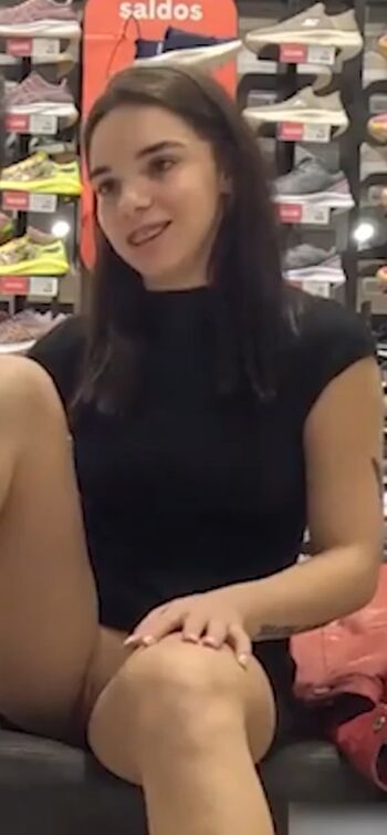 Full leaked Laurasad/ private onlyfans photo