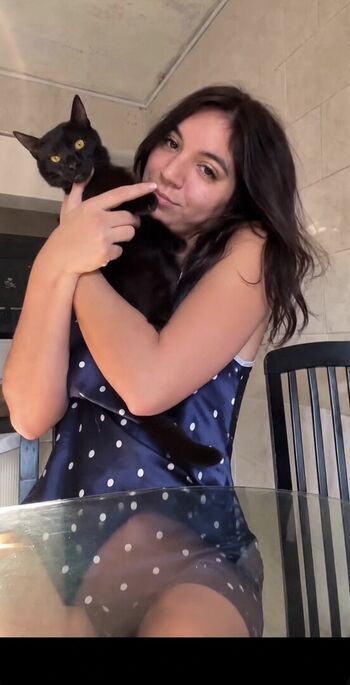 Full leaked Who is this private onlyfans photo