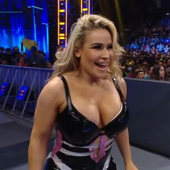 WWE Natalya Neidhart , The Boat