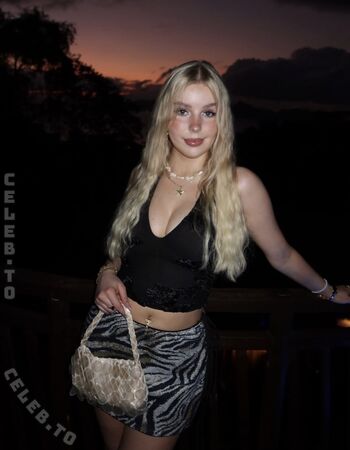 Full leaked Xmiaa private onlyfans photo