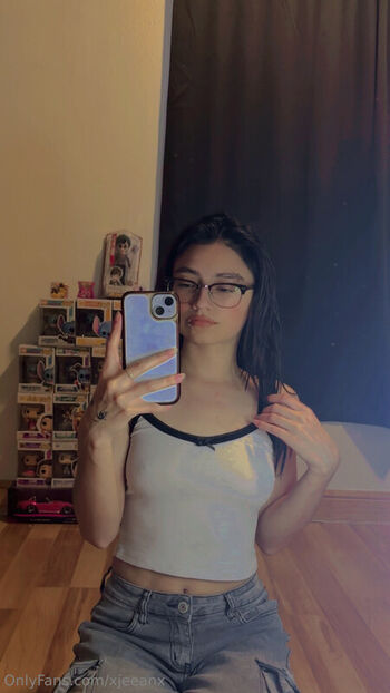 Full leaked Xjeeanx private onlyfans photo