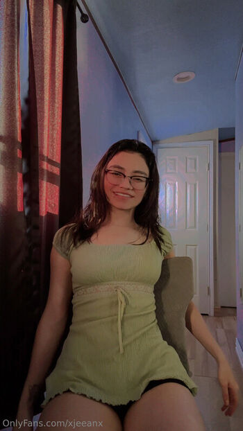 Full leaked Xjeeanx private onlyfans photo