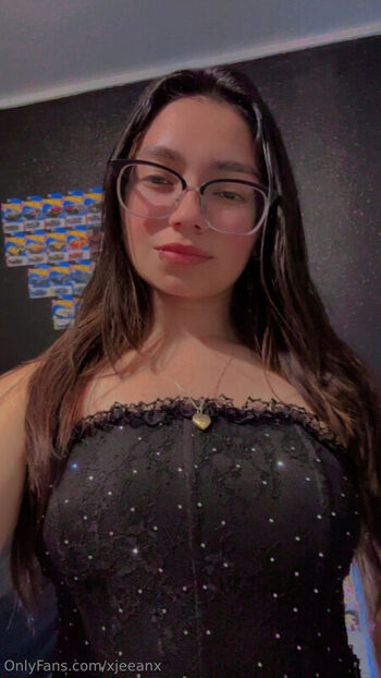 Full leaked Xjeeanx private onlyfans photo