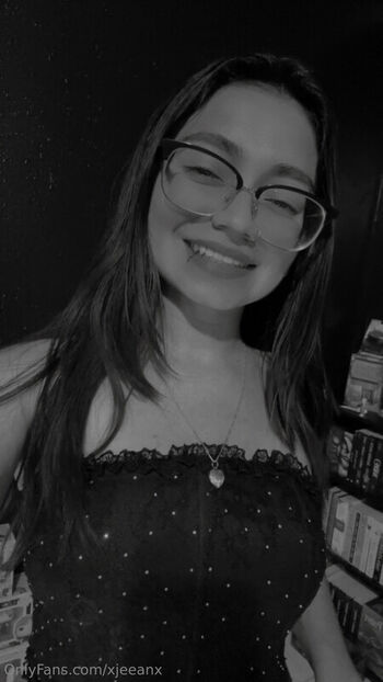 Full leaked Xjeeanx private onlyfans photo
