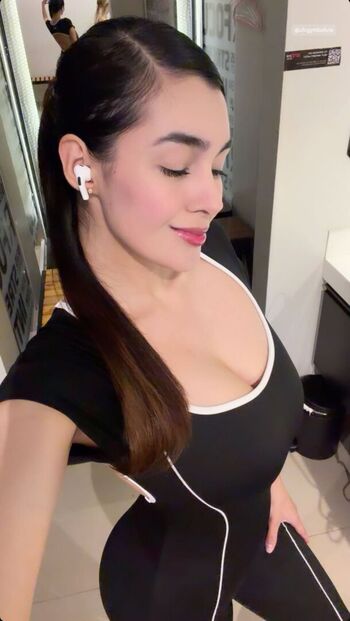 Full leaked Yasi alba private onlyfans photo