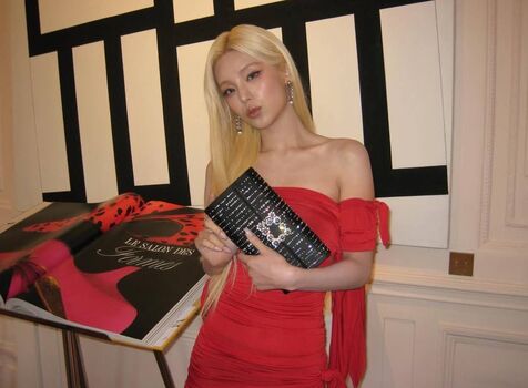 Full leaked Zo kitchen / private onlyfans photo