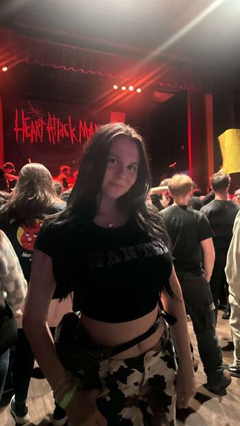 Full leaked Yellz private onlyfans photo