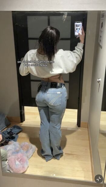 Full leaked Yogirllsav private onlyfans photo