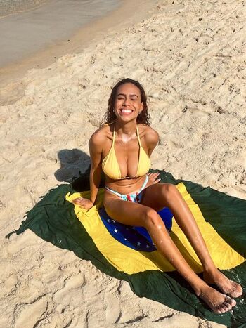 Yone Fernanda
