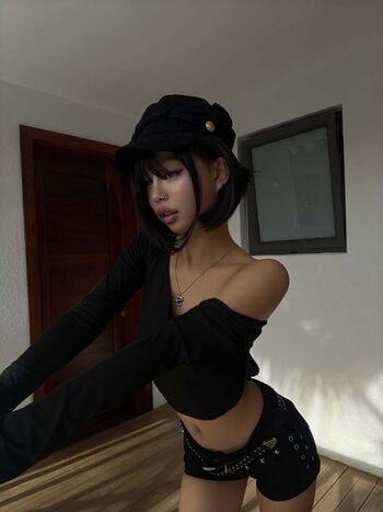 Full leaked Youha page private onlyfans photo