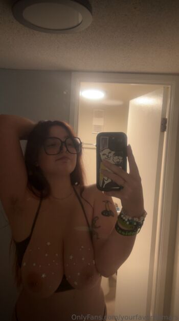 Full leaked Yourmomsmarsbar page private onlyfans photo
