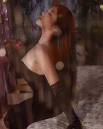 Full leaked Yuniyuning page private onlyfans photo