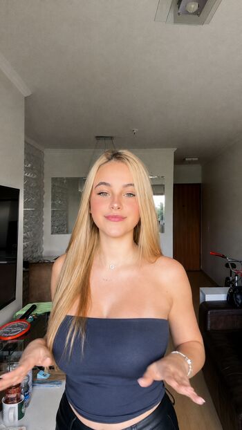 Full leaked Yunna claudino private onlyfans photo