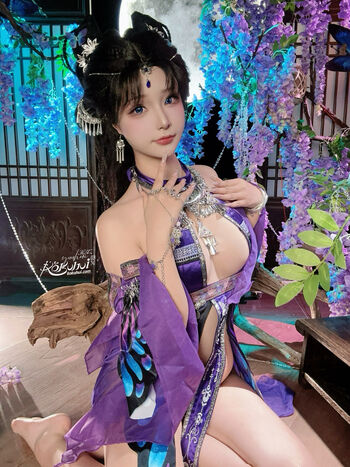 Full leaked Yuuhuia private onlyfans photo