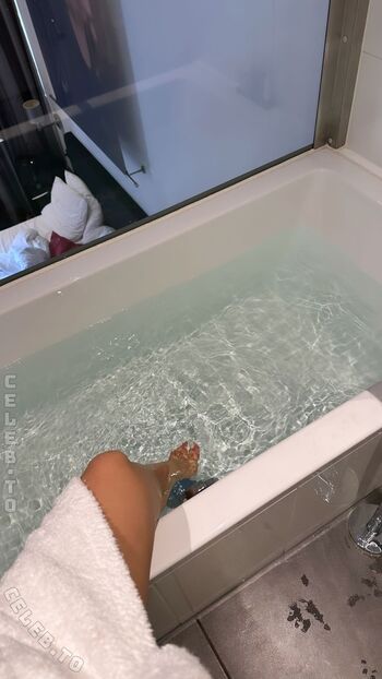 Full leaked Zlan private onlyfans photo