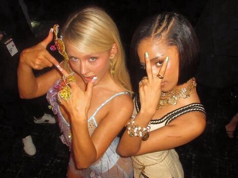 Full leaked Zara larsson page private onlyfans photo