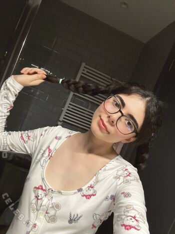 Full leaked Zeynep cagis private onlyfans photo