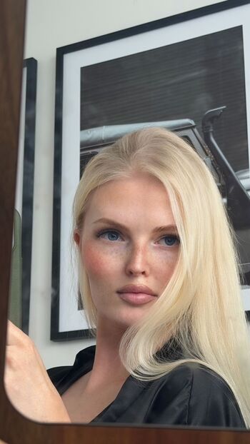 Full leaked Ziennaeve private onlyfans photo