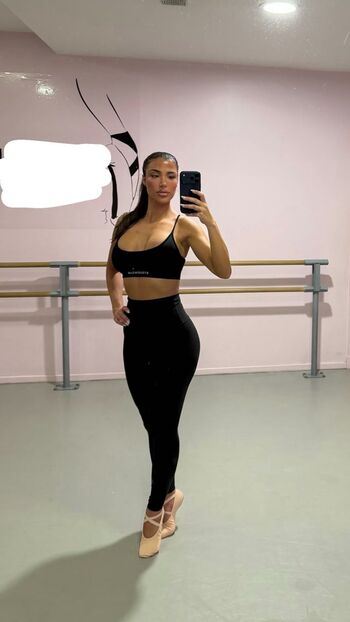 Full leaked Ziyartist private onlyfans photo