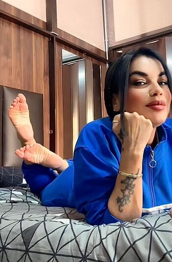 Full leaked Zizobl private onlyfans photo