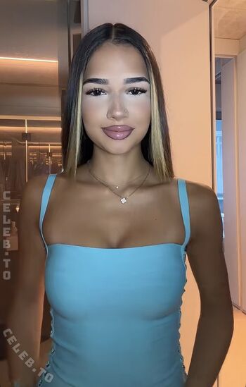 Full leaked Zoesalg private onlyfans photo