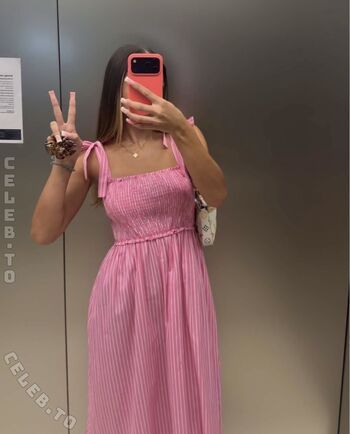 Full leaked Zoesalg private onlyfans photo