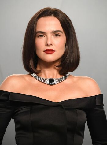 Full leaked Zoey deutch private onlyfans photo