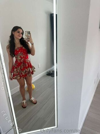 Full leaked Zoeyava private onlyfans photo