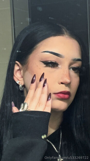 Full leaked Zuzinkaa private onlyfans photo