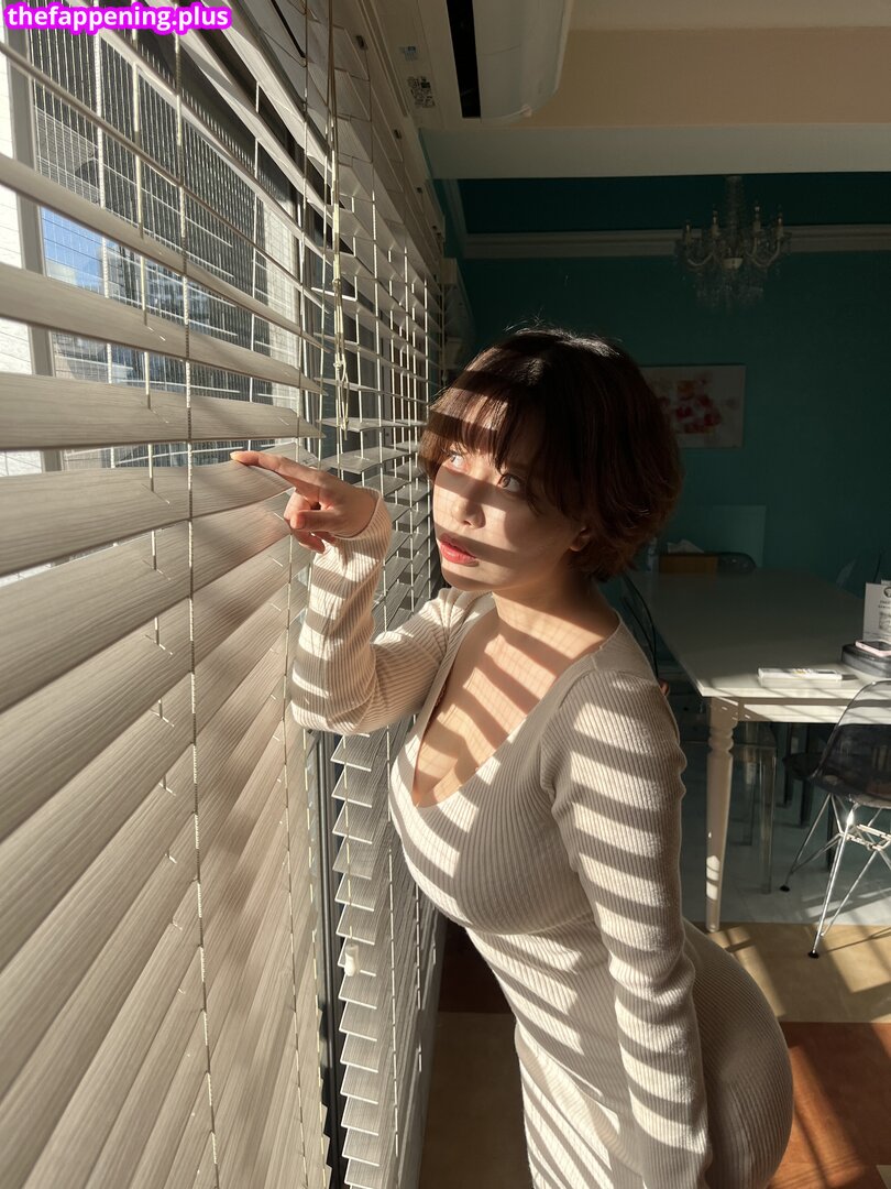 ZziZzi / zizzi_j / zzi_zzi._ / 찌찌 Photo OnlyFans Nu #335